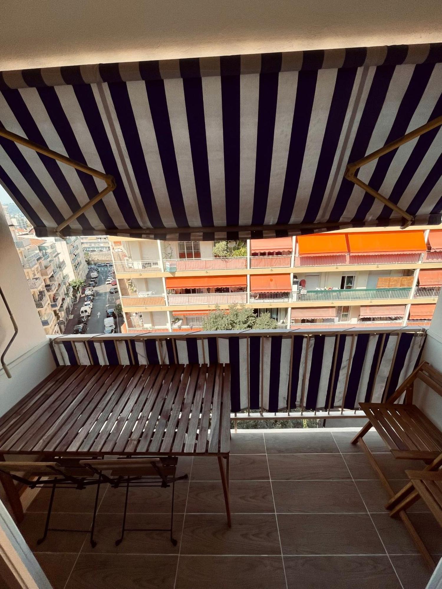 Appartement Des Pins Antibes